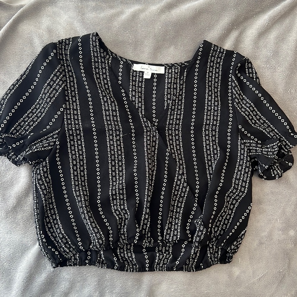 Cute Shirt That’s Tight At Bottom